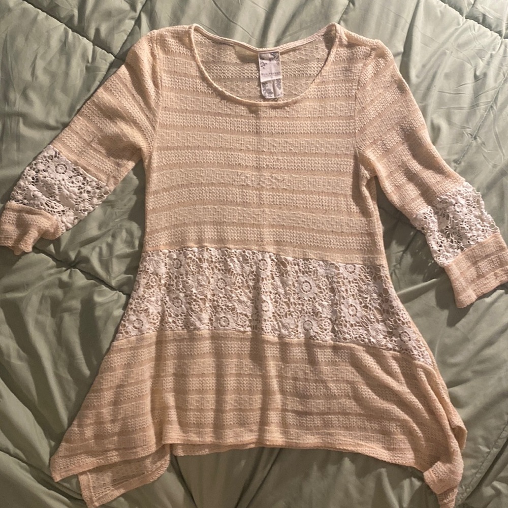 Altar’d State blouse